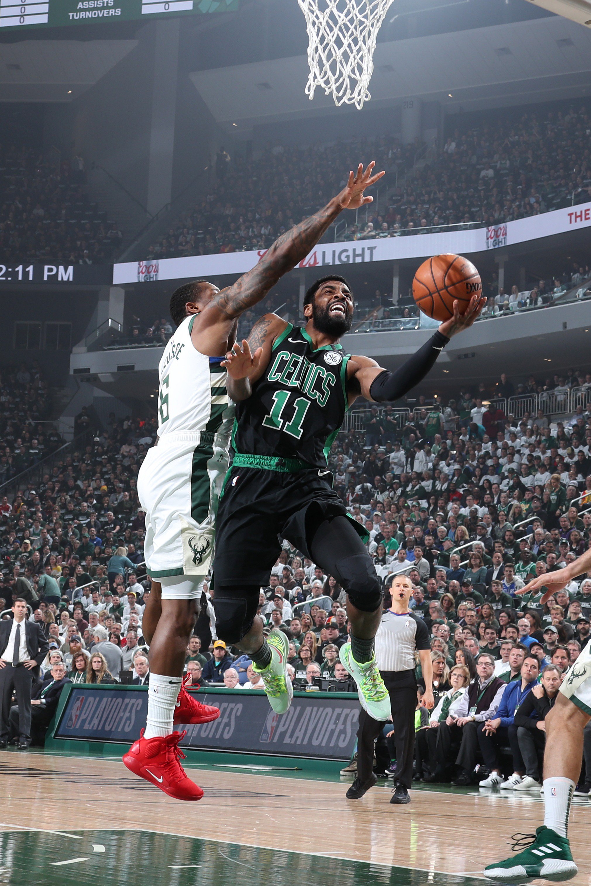 以画面右下 以画面右下